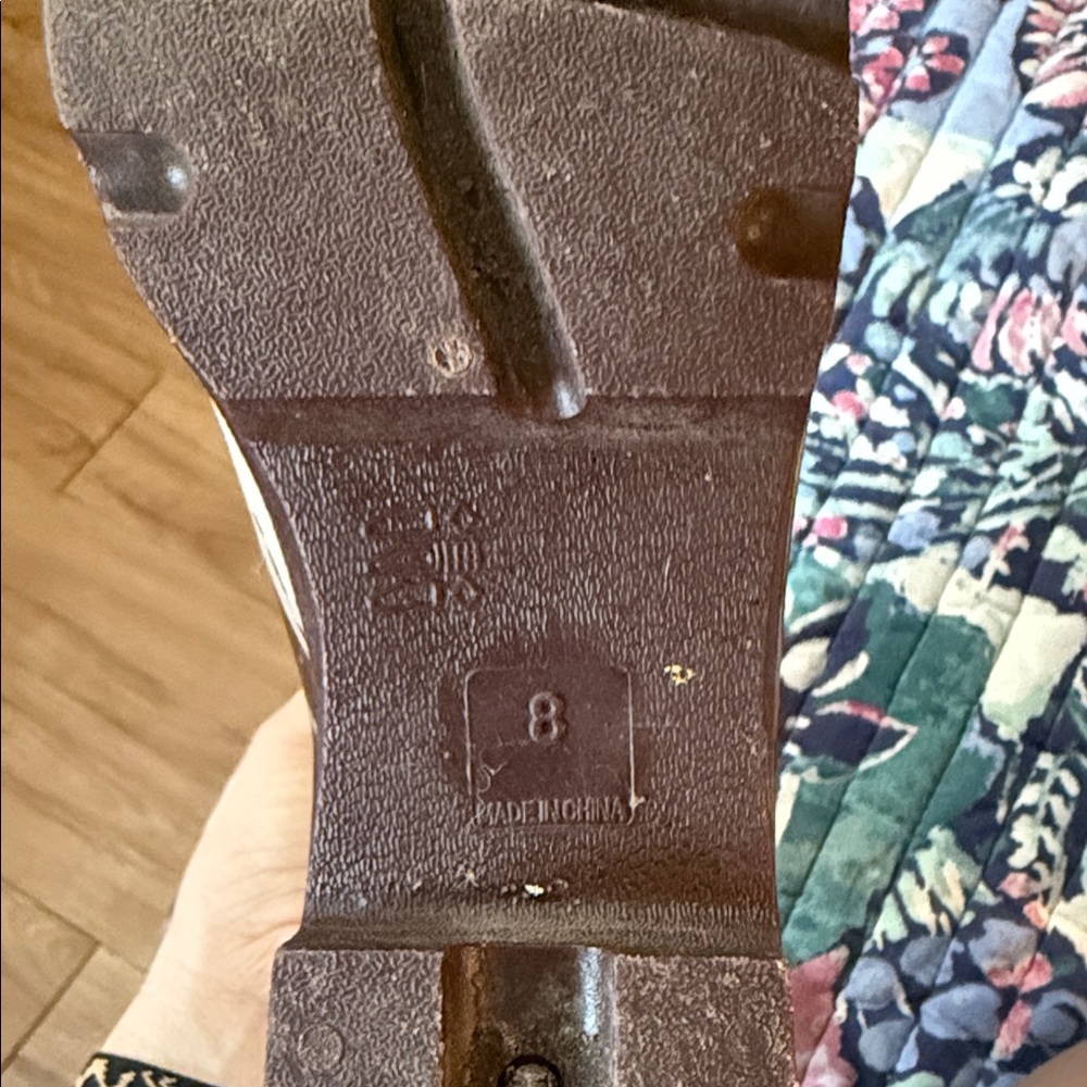 London Fog Brown Cow Print Chelsea Rain Booties - Picture 3 of 4